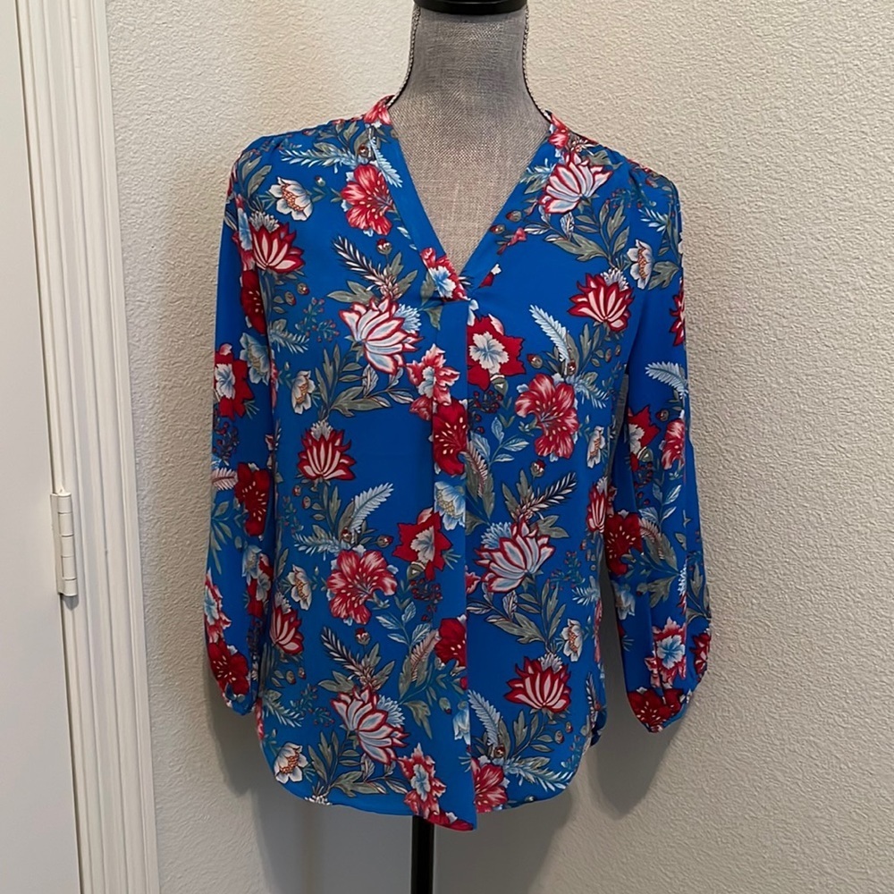 PARAPHRASE Women’s Floral Blouse